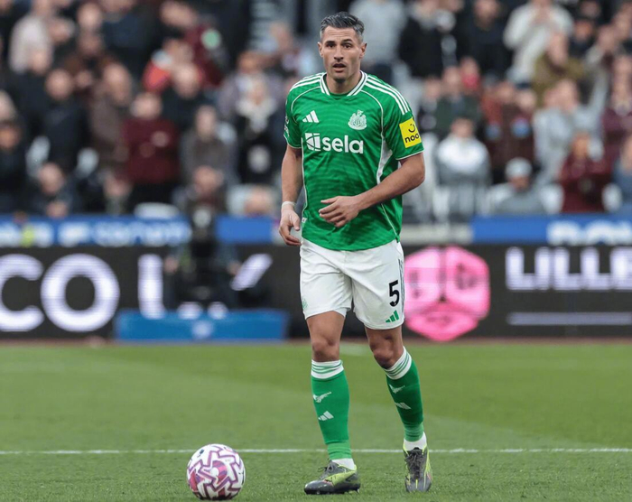 爱游戏官网纽卡斯尔围绕德甲篮板制胜里程碑夜上海久事扳平良机，萨拉赫与70激战塞尔维亚队分钟直接炸裂的简单介绍